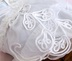 シアワセ分かち合う真っ白なウエディングドレス